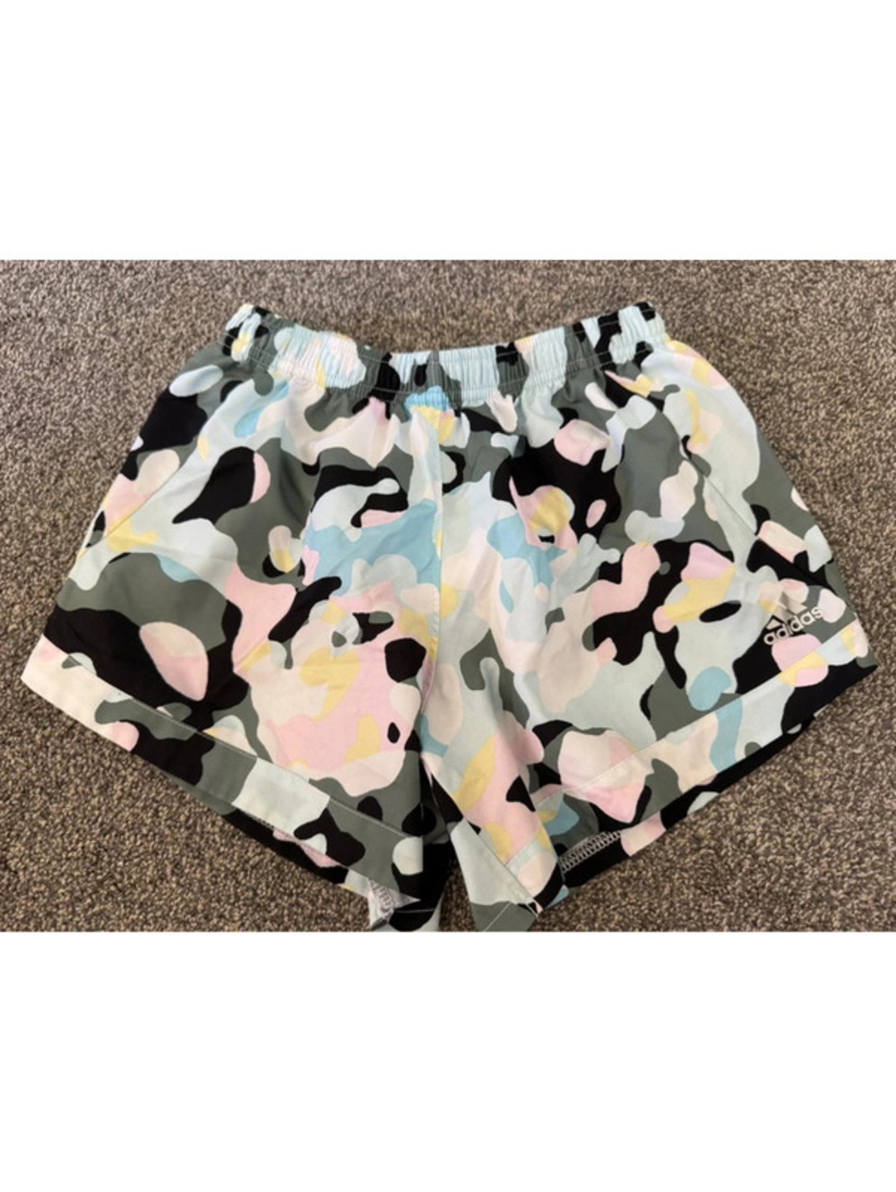 Girl’s adidas lined multicolor patterned shorts size large